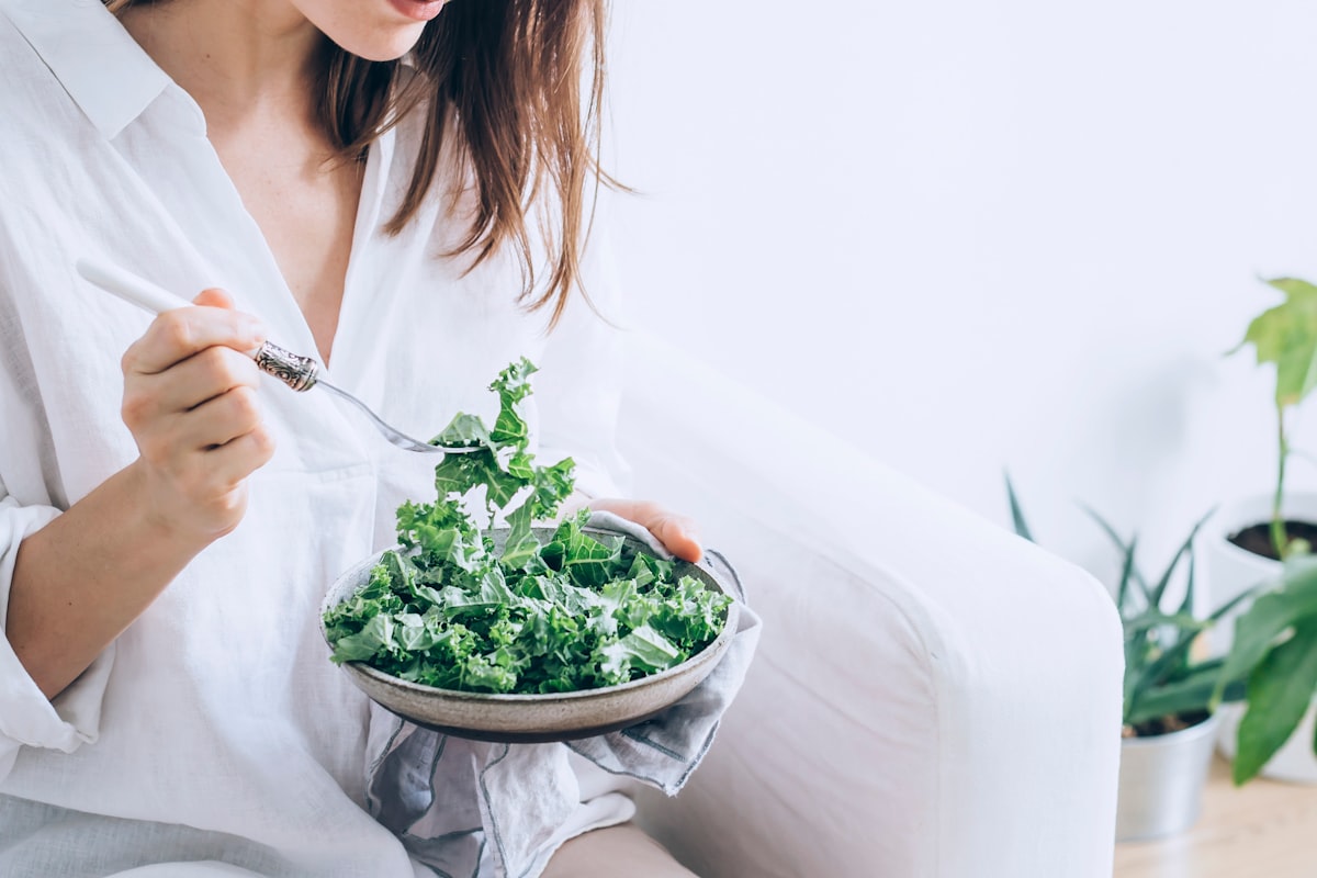 Green smoothie with spinach, banana, and nut butter
